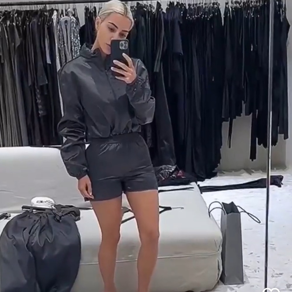 SKIMS Utility Sport Short in Gunmetal